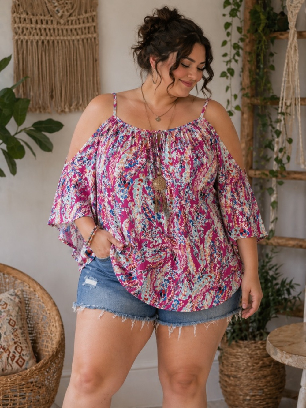 Plus Size boho Cold-Shoulder Floral Top in Magenta